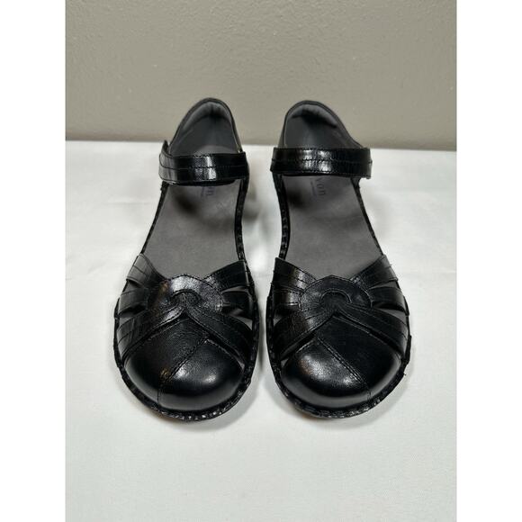 NWOT Aravon Clarissa Black Leather Fisherman Comfort Sandals 11 EE Extra Wide - Picture 1 of 9